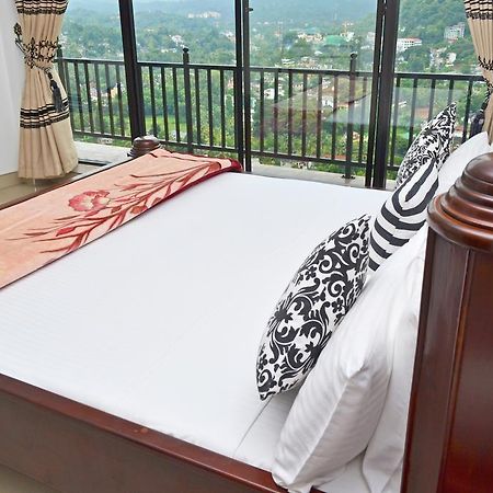 Angel Tower Bed & Breakfast Kandy Bagian luar foto
