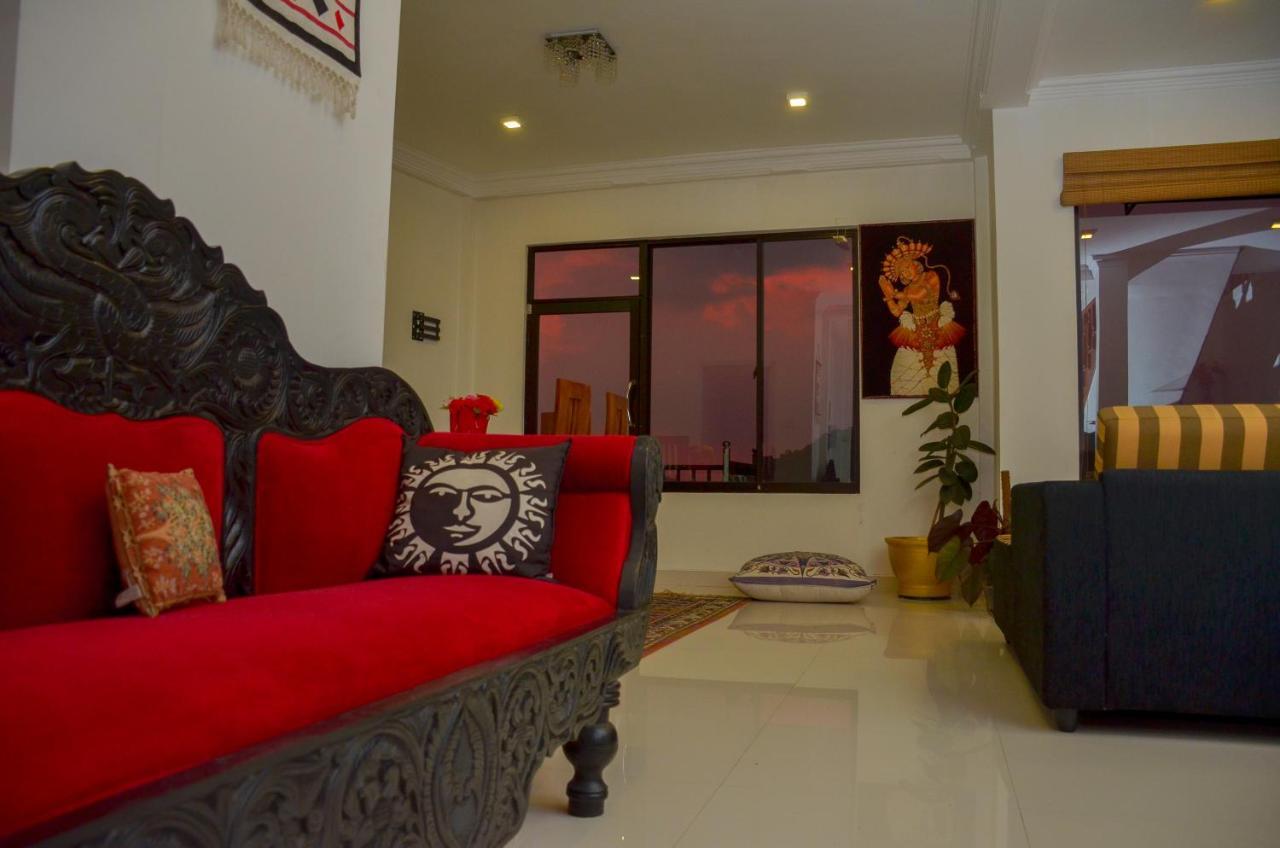 Angel Tower Bed & Breakfast Kandy Bagian luar foto