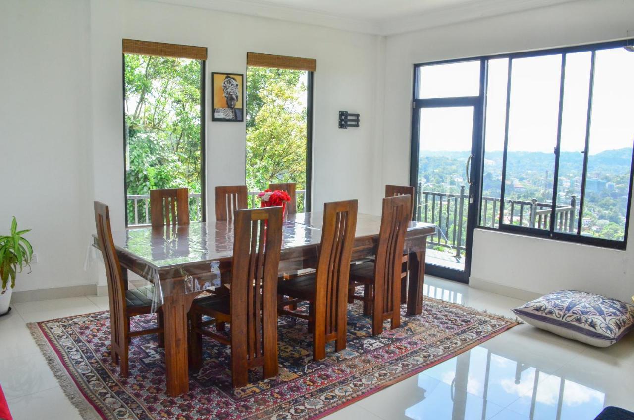 Angel Tower Bed & Breakfast Kandy Bagian luar foto