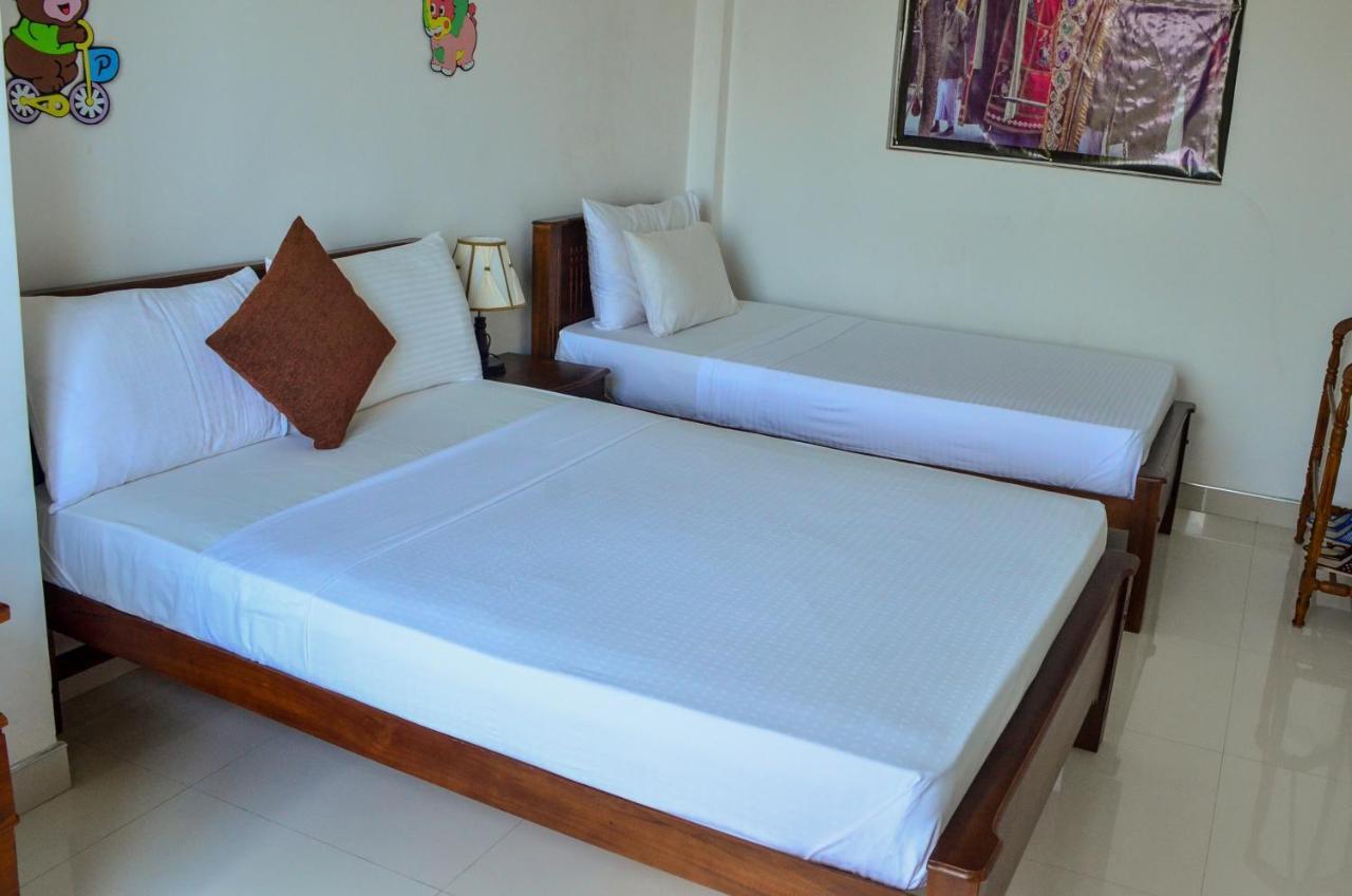 Angel Tower Bed & Breakfast Kandy Bagian luar foto