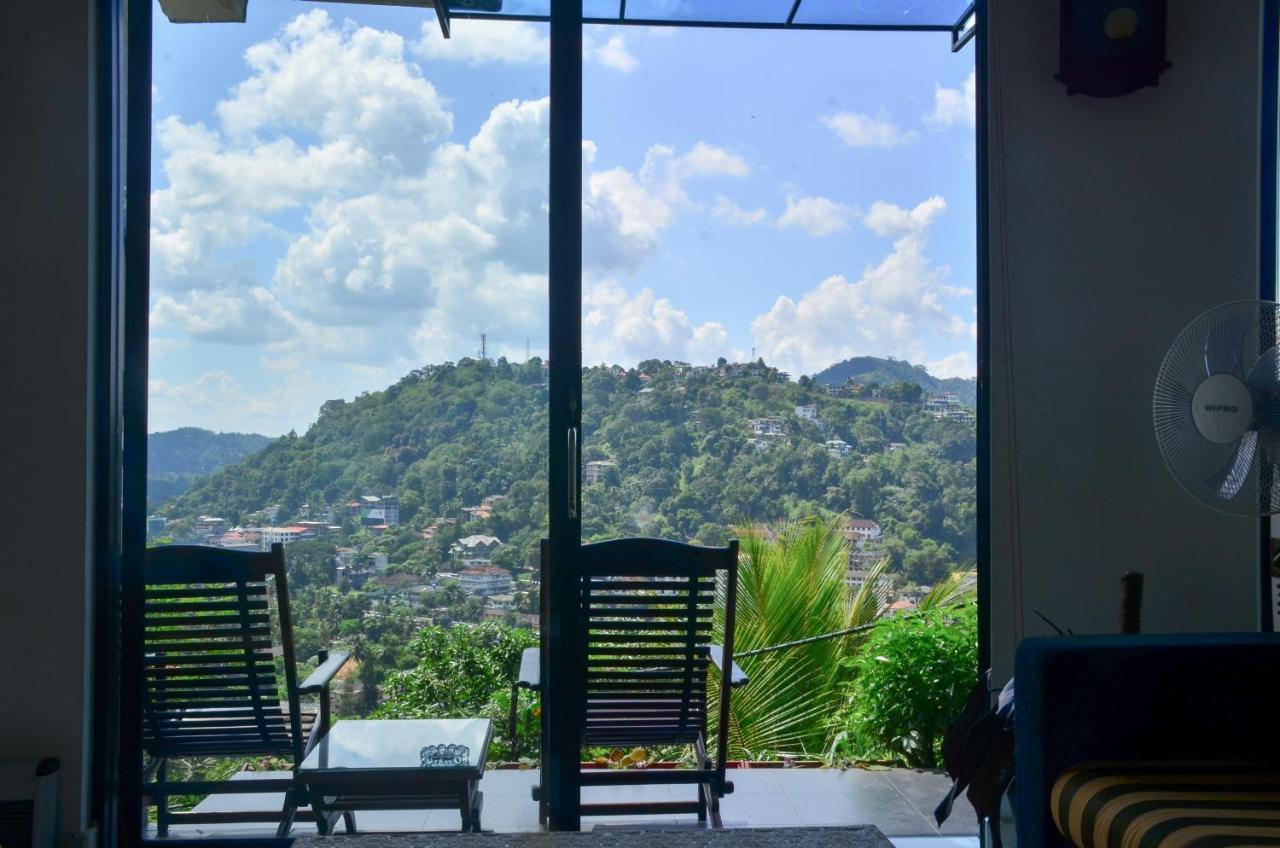Angel Tower Bed & Breakfast Kandy Bagian luar foto